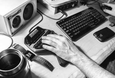 FIBA官方分享热身视频：穆里宁今日热身不暴扣，热身就要超远三分