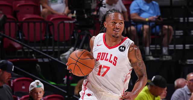 热火与丹贾、基尔斯、马德森、杨签下Exhibit 10合同