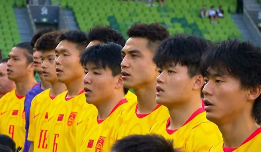 开云体育平台-国足0-2连夜洗牌！邵佳一承认翻车，3国脚基本出局，11人框架已定